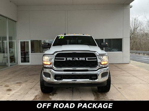 2022 RAM 2500 Tradesman Crew Cab 4x4 6'4' Box