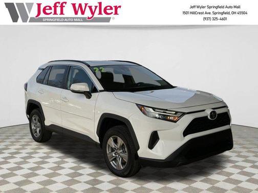 2022 Toyota RAV4 XLE