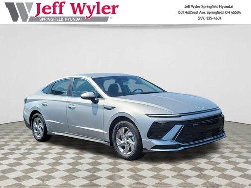 2025 Hyundai SONATA SE