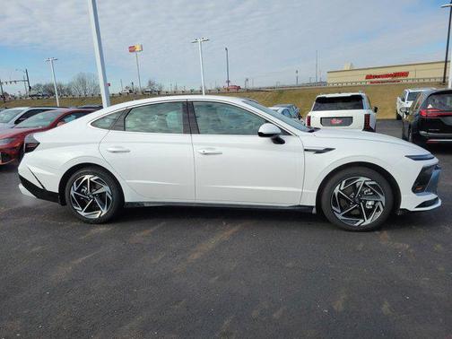 2026 Hyundai SONATA SEL