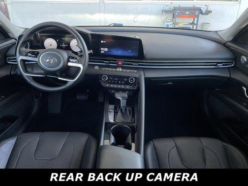 2021 Hyundai ELANTRA Limited