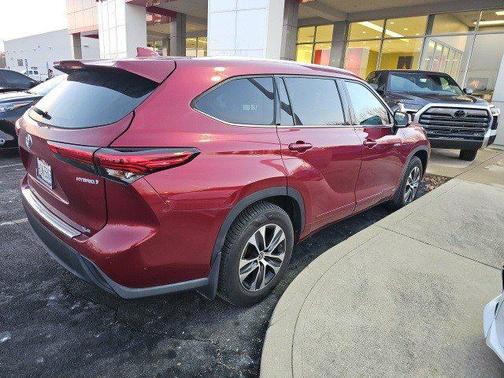 2021 Toyota Highlander Hybrid XLE