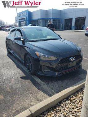 2020 Hyundai Veloster Base