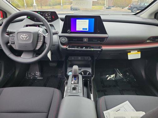 2026 Toyota Prius Plug-In Hybrid SE