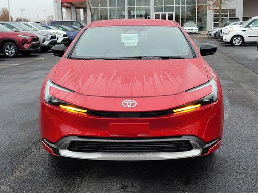 2026 Toyota Prius Plug-In Hybrid SE