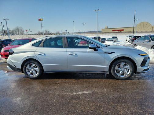 2026 Hyundai SONATA SE