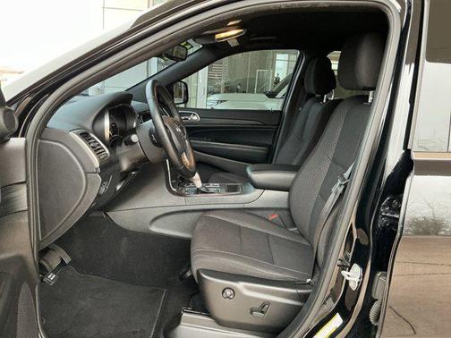 2020 Jeep Grand Cherokee Laredo