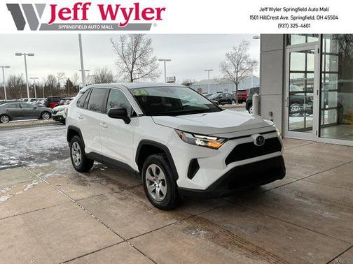 2024 Toyota RAV4 LE