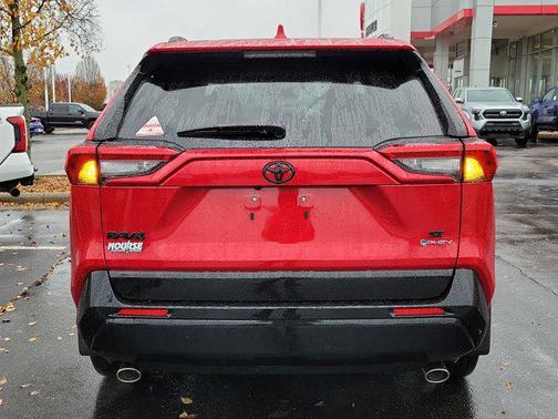 2025 Toyota RAV4 Hybrid SE