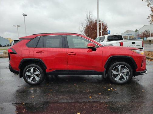 2025 Toyota RAV4 Hybrid SE