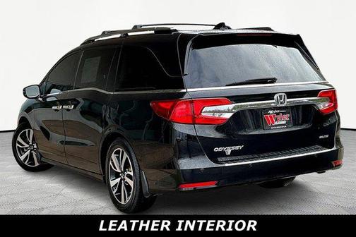 Crystal Black Pearl 2018 Honda Odyssey Elite