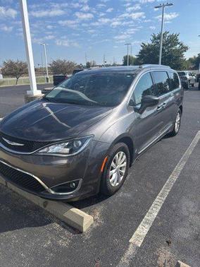 2018 Chrysler Pacifica Touring-L