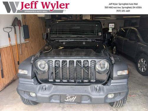 Black Clearcoat 2020 Jeep Gladiator Sport S