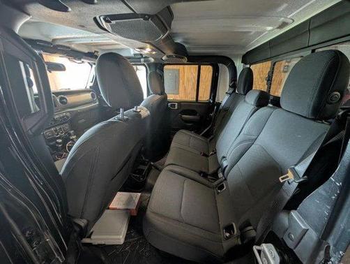 Black Clearcoat 2020 Jeep Gladiator Sport S