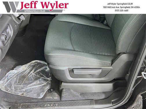 2026 RAM 2500 Tradesman Crew Cab 4x4 8' Box