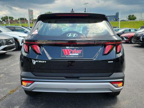2025 Hyundai TUCSON SE