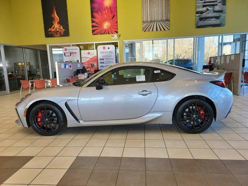 2025 Toyota GR86 Premium