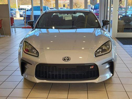 2025 Toyota GR86 Premium