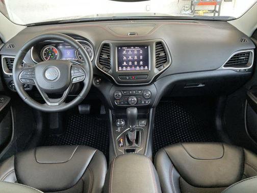 2020 Jeep Cherokee Trailhawk