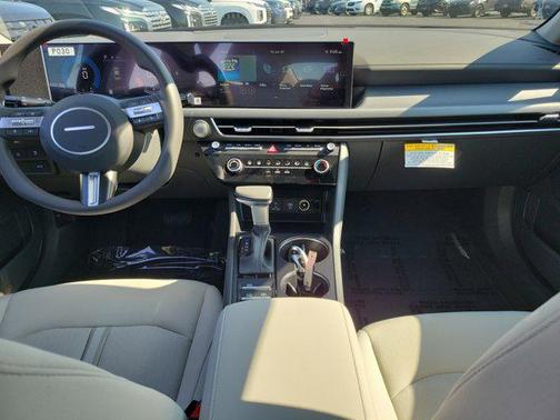 2025 Hyundai SONATA SE
