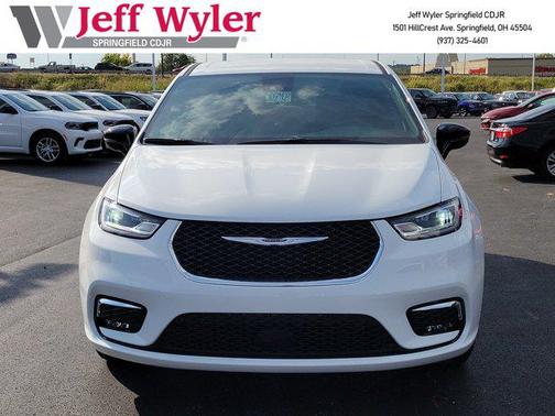 2026 Chrysler Pacifica L