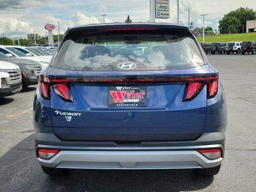 2025 Hyundai TUCSON SE