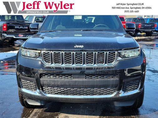 2025 Jeep Grand Cherokee L Laredo