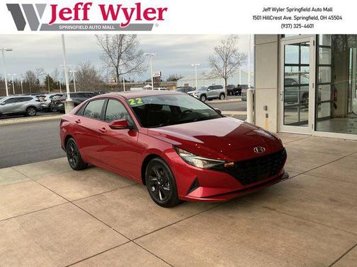 2022 Hyundai ELANTRA SEL
