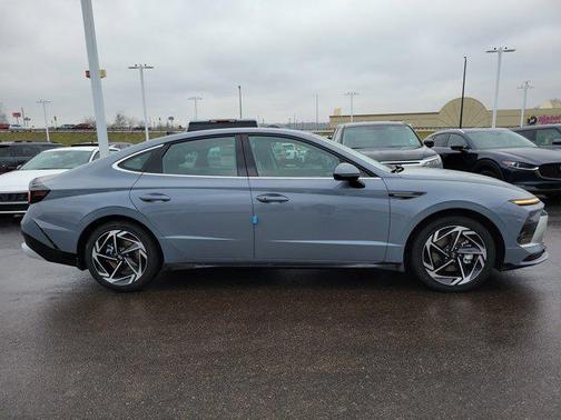 2026 Hyundai SONATA SEL