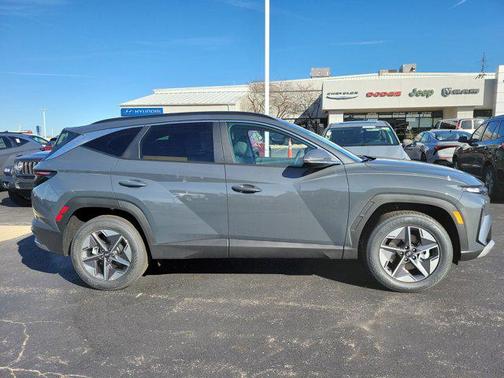 2026 Hyundai TUCSON SEL Premium