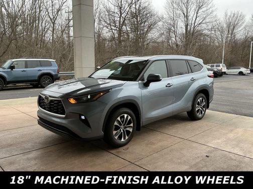 2024 Toyota Highlander XLE