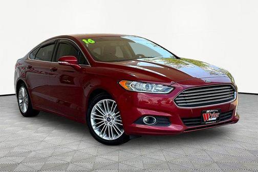 Ruby Red Metallic 2016 Ford Fusion SE