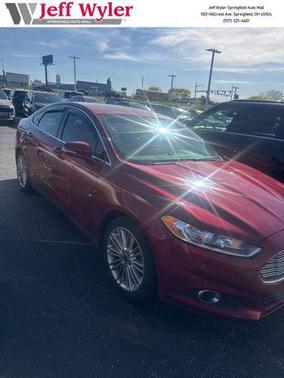 Ruby Red Metallic 2016 Ford Fusion SE