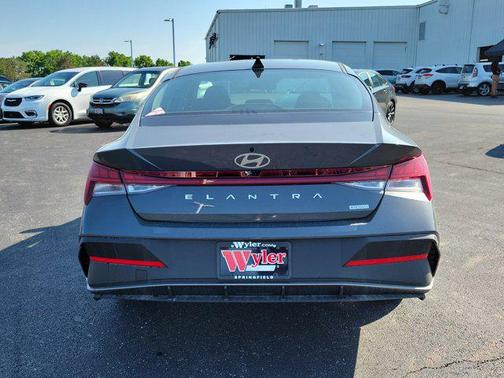 2025 Hyundai ELANTRA HEV Blue