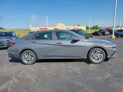 2025 Hyundai ELANTRA HEV Blue