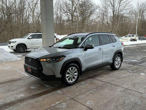 2023 Toyota Corolla Cross LE