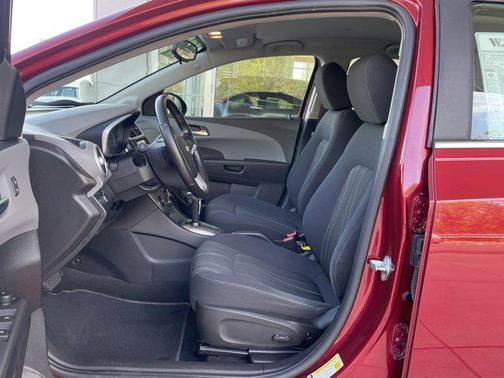 2017 Chevrolet Sonic LT