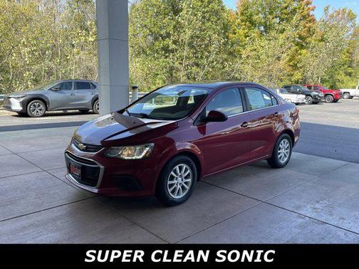 2017 Chevrolet Sonic LT