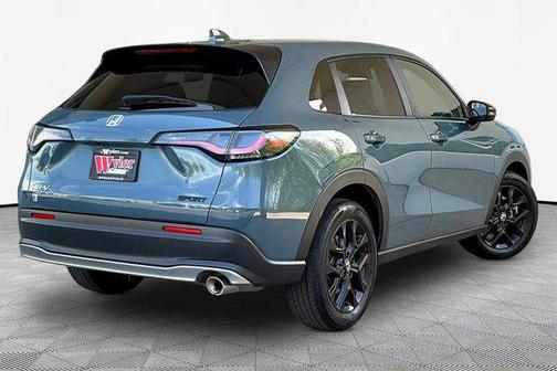 Nordic Forest Pearl 2025 Honda HR-V AWD Sport