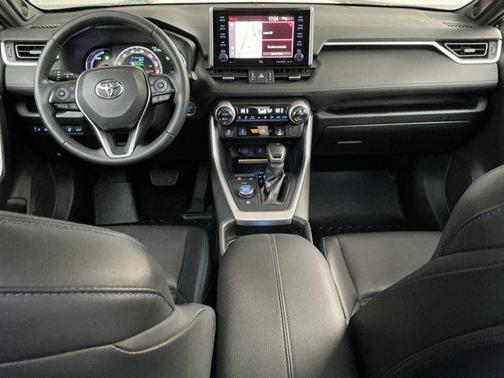 2020 Toyota RAV4 Hybrid SE