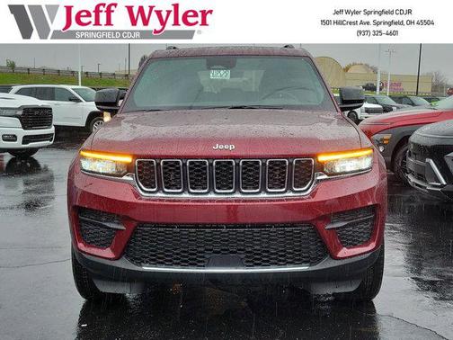 2025 Jeep Grand Cherokee Laredo