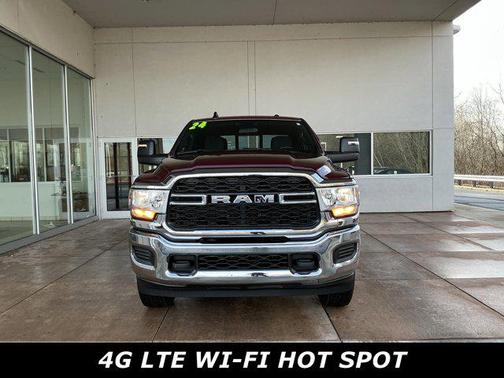 2024 RAM 2500 Tradesman Crew Cab 4x4 6'4' Box