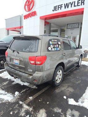 2008 Toyota Sequoia SR5