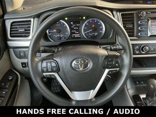 2019 Toyota Highlander LE I4