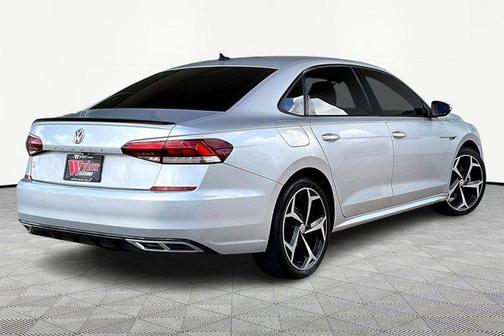 Reflex Silver Metallic 2021 Volkswagen Passat 2.0T R-Line