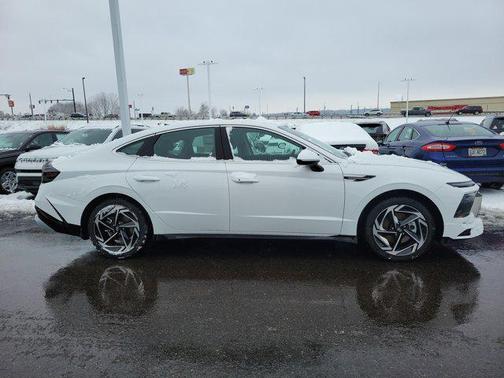 2026 Hyundai SONATA SEL