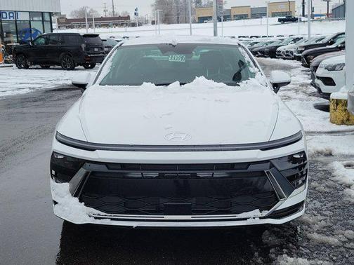 2026 Hyundai SONATA SEL