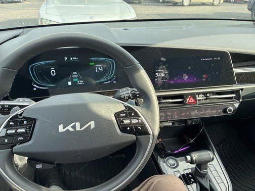 2025 Kia Niro EX