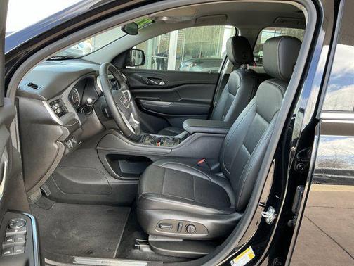 2023 GMC Acadia AWD SLT