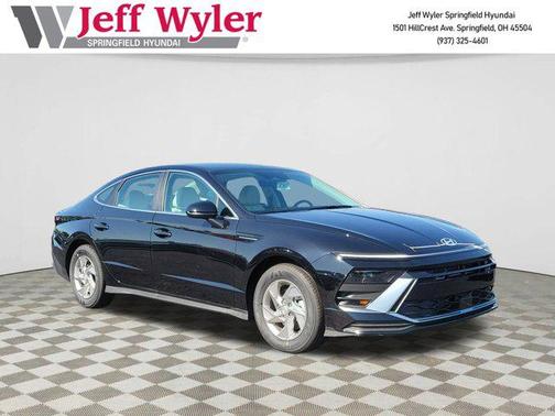 2025 Hyundai SONATA SE
